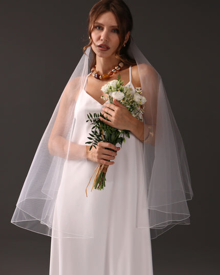 Two Tier Fingertip Bridal Veil with Pencil Edge, Short Wedding Veil, Blusher Veil, Minimalist Tulle Veil, Modern Bride Veil