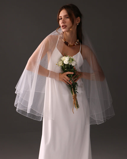 Two Tier Fingertip Bridal Veil with Pencil Edge, Short Wedding Veil, Blusher Veil, Minimalist Tulle Veil, Modern Bride Veil