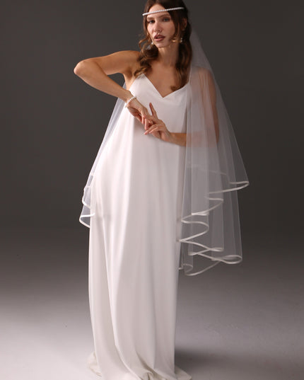 Ivory Satin Trim Veil – Double Layer Bridal Veil for Elegant Brides