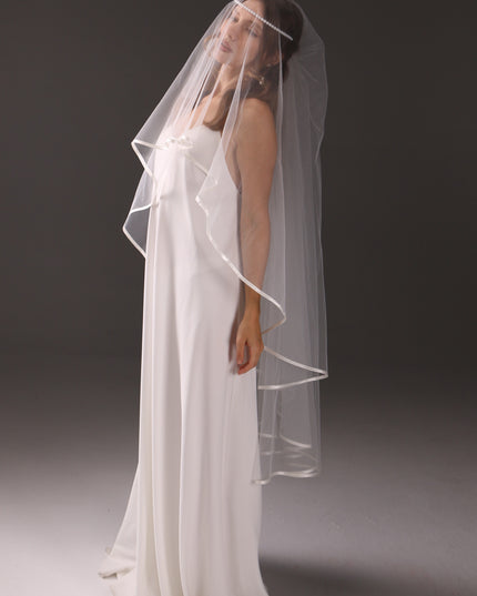 Ivory Satin Trim Veil – Double Layer Bridal Veil for Elegant Brides