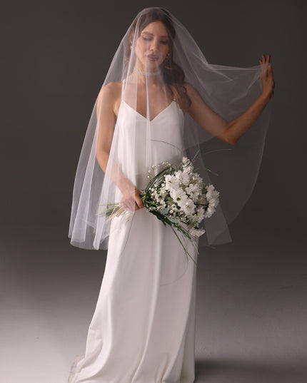 Two Tier Fingertip Bridal Veil with Pencil Edge, Short Wedding Veil, Blusher Veil, Minimalist Tulle Veil, Modern Bride Veil