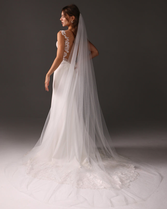 Single Tier Cathedral Bridal Veil, Cut Edge Tulle Veil, Minimalist Wedding Veil, Simple Long Veil, Modern Bride Veil