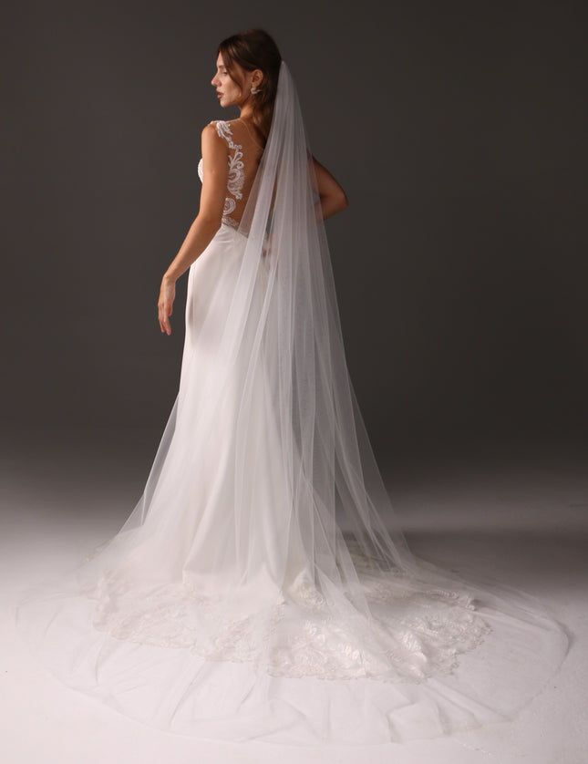 Single Tier Cathedral Bridal Veil, Cut Edge Tulle Veil, Minimalist Wedding Veil, Simple Long Veil, Modern Bride Veil
