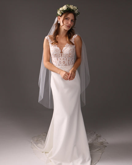 Single Tier Cathedral Bridal Veil, Cut Edge Tulle Veil, Minimalist Wedding Veil, Simple Long Veil, Modern Bride Veil
