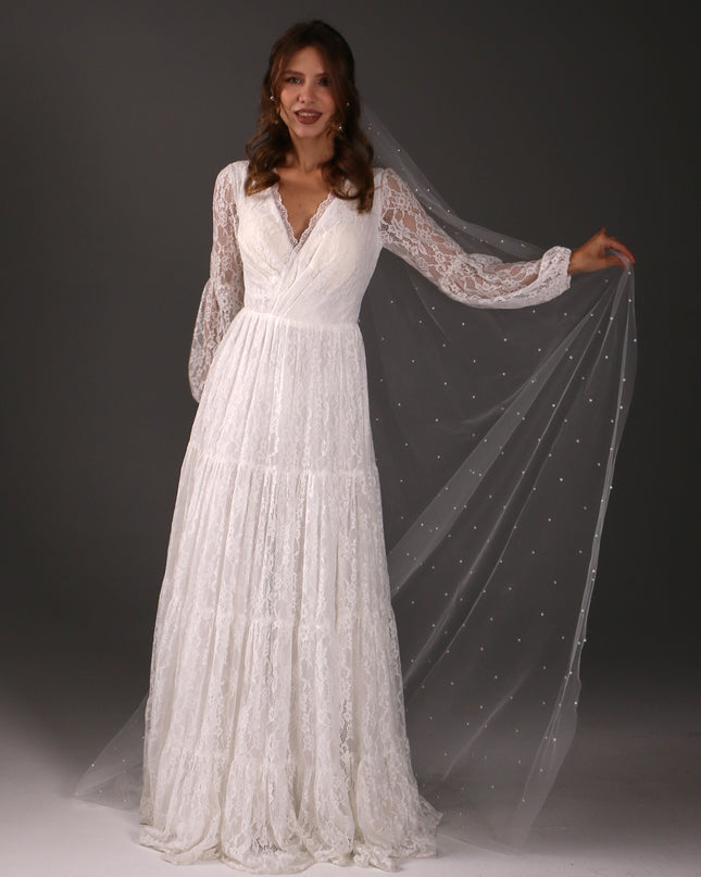 Single Tier Pearl Bridal Veil – Soft Tulle Wedding Veil with Pearls