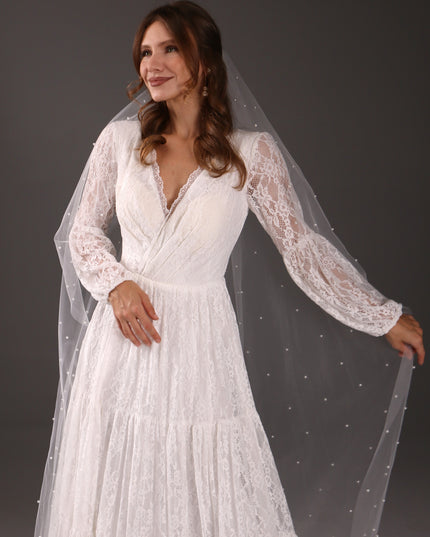 Single Tier Pearl Bridal Veil – Soft Tulle Wedding Veil with Pearls