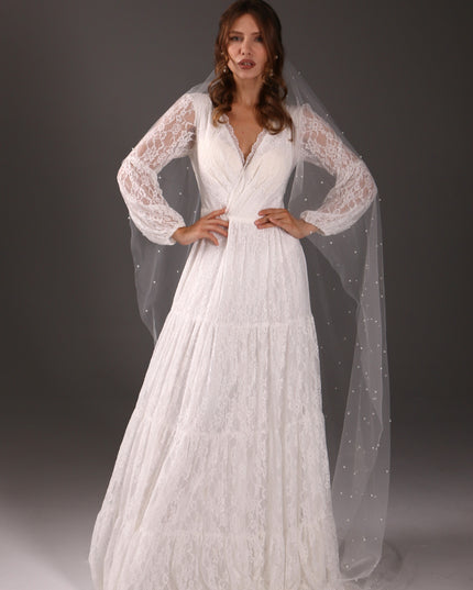 Single Tier Pearl Bridal Veil – Soft Tulle Wedding Veil with Pearls