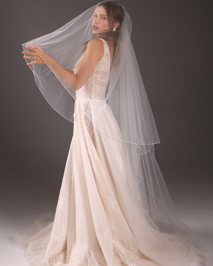 Chapel Length Wedding Veil Two Tier Pencil Edge Bridal Veil Soft Tulle Minimalist Veil Lightweight Modern Bride Veil