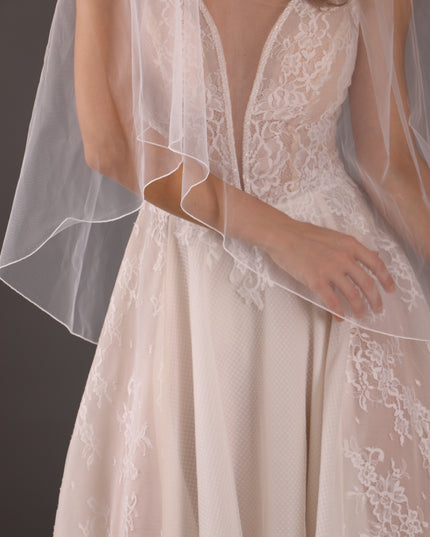 Chapel Length Wedding Veil Two Tier Pencil Edge Bridal Veil Soft Tulle Minimalist Veil Lightweight Modern Bride Veil