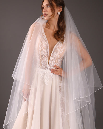 Chapel Length Wedding Veil Two Tier Pencil Edge Bridal Veil Soft Tulle Minimalist Veil Lightweight Modern Bride Veil