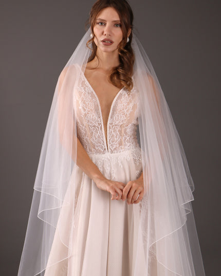 Chapel Length Wedding Veil Two Tier Pencil Edge Bridal Veil Soft Tulle Minimalist Veil Lightweight Modern Bride Veil