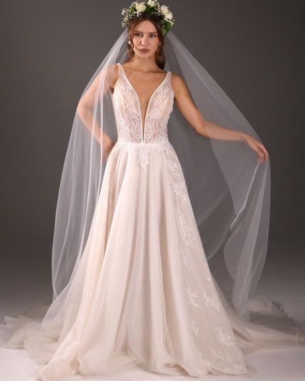 Simple Boho Wedding Veil: Sheer Tulle Bridal Veil, Raw Edge