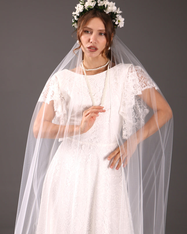 Light Ivory Chapel Wedding Veil: Soft Tulle, Pencil Edge