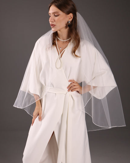 Soft Elegant 1 Layer Wedding Veil – Pencil Edge Floor-Length Cathedral Veil – Light Ivory Sheer