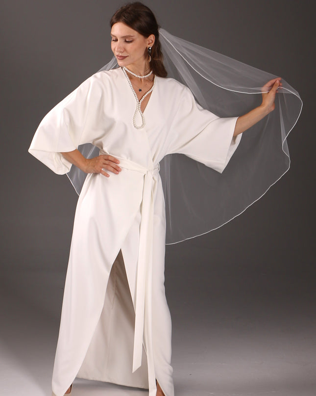 Soft Elegant 1 Layer Wedding Veil – Pencil Edge Floor-Length Cathedral Veil – Light Ivory Sheer
